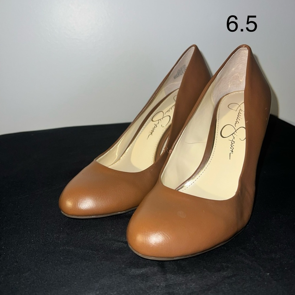 Jessica Simpson heels